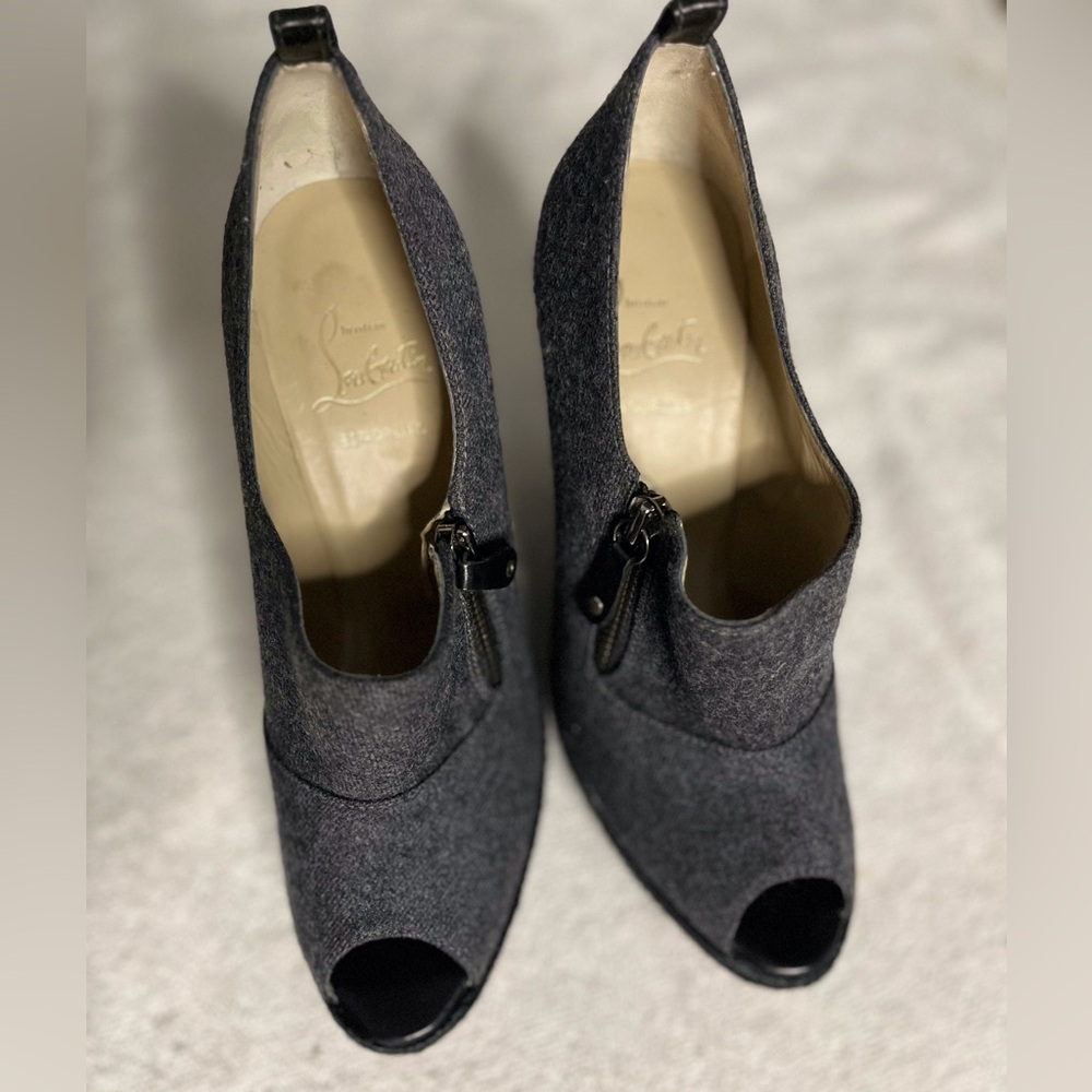 Christian Louboutin Espadrilles grey wedges